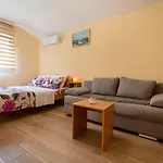Ardiana Affittacamere 3*