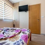 Ardiana Affittacamere 3*