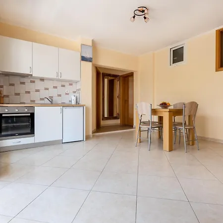 Ardiana 3* Neum