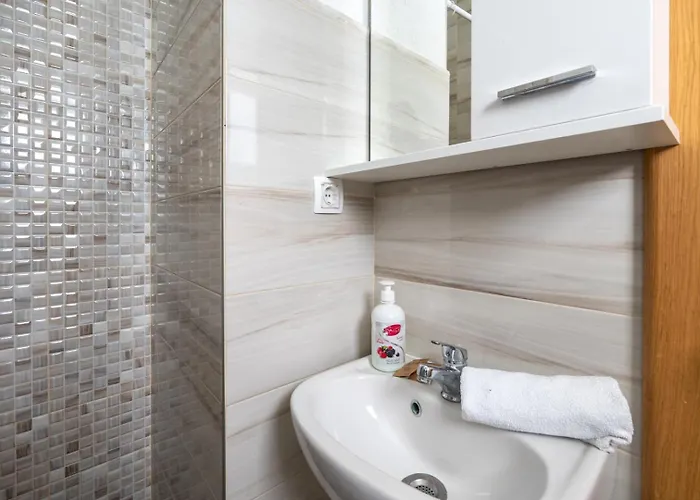 Ardiana Affittacamere 3*