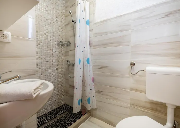 Ardiana Affittacamere 3*